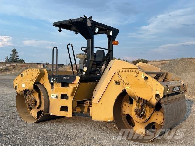 CAT CB54 XW Tvåvalsvältar