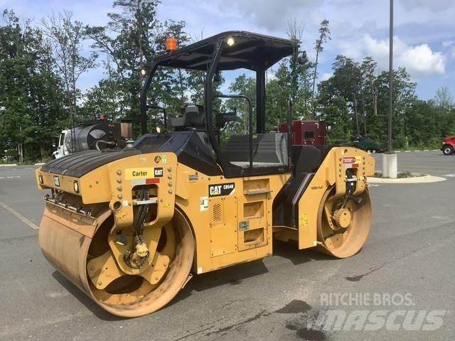 CAT CB54B Tvåvalsvältar