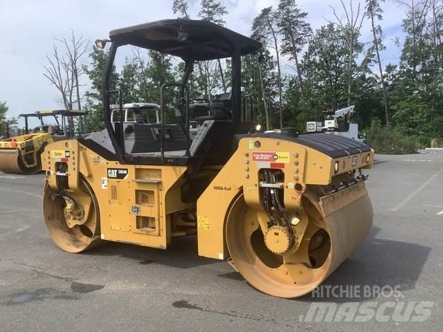 CAT CB54B Tvåvalsvältar