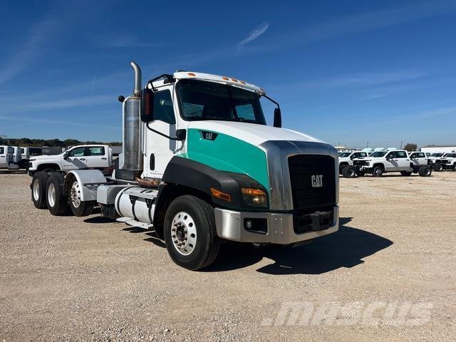 CAT CT660S Dragbilar