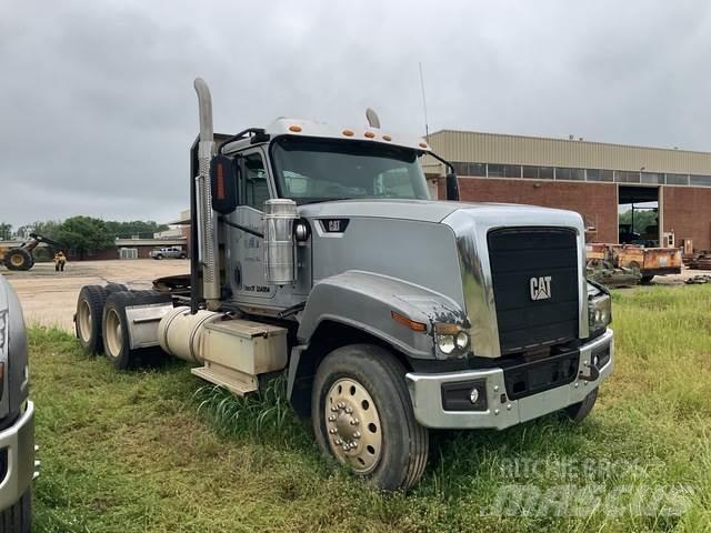 CAT CT680 Dragbilar