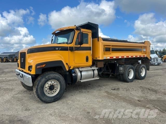 CAT CT681SG Tippbilar