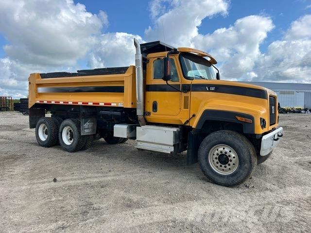 CAT CT681SG Tippbilar