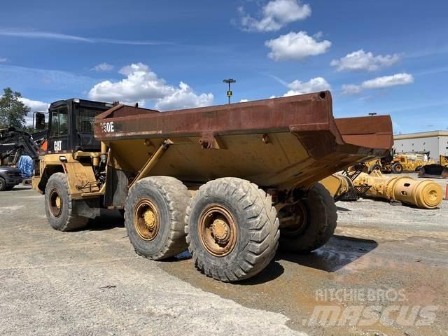 CAT D250E Midjestyrd dumper
