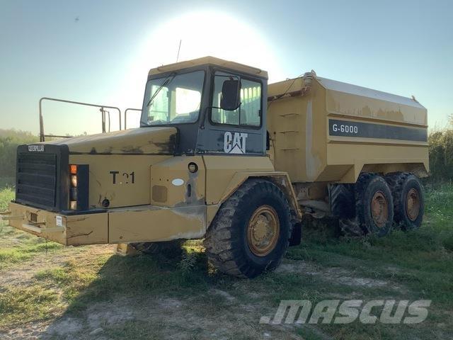 CAT D300E Vattentankbilar