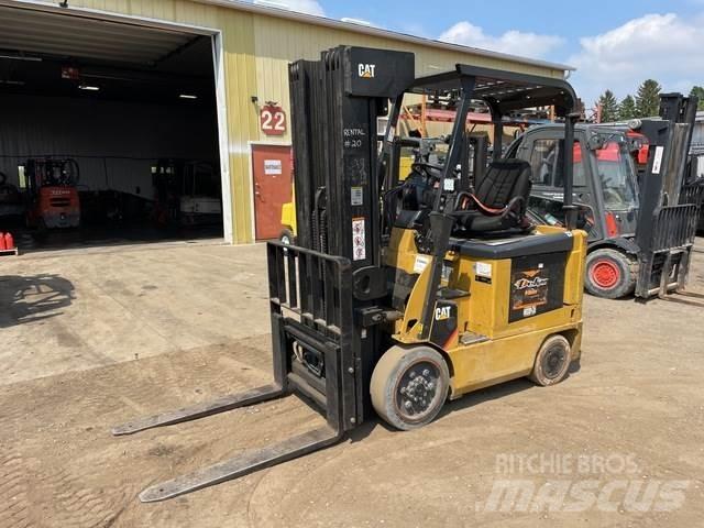 CAT E5000 Elmotviktstruckar
