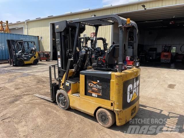 CAT E5000 Elmotviktstruckar
