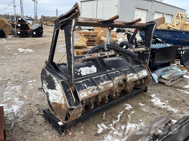 CAT HM418C Skogsfräsar