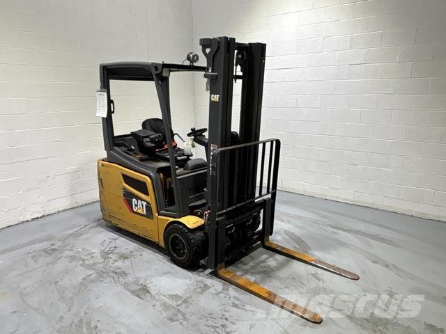 CAT MH 2ET3500 Elmotviktstruckar