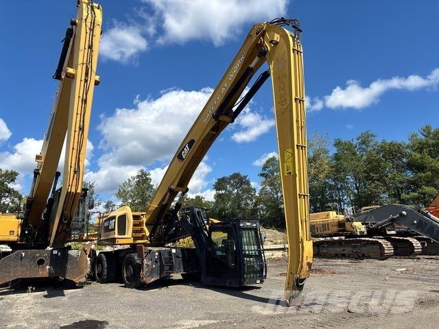 CAT MH3037 Avfalls / industri hantering