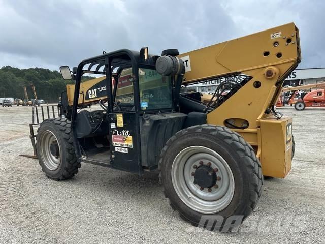 CAT TL642C Teleskoplastare