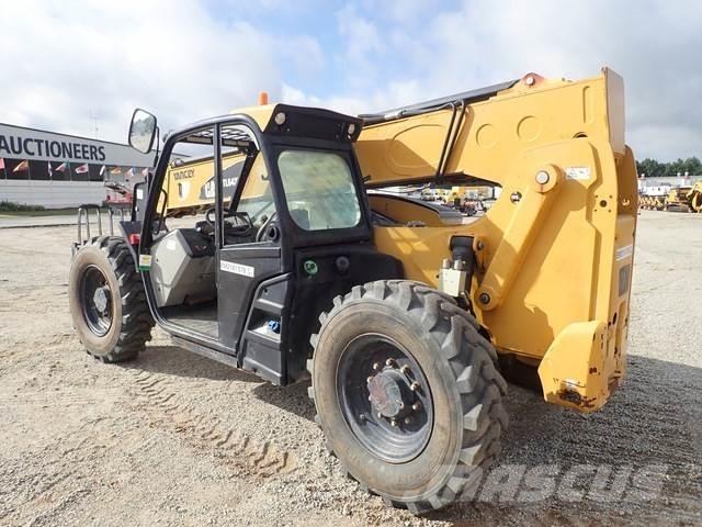 CAT TL642D Teleskoplastare
