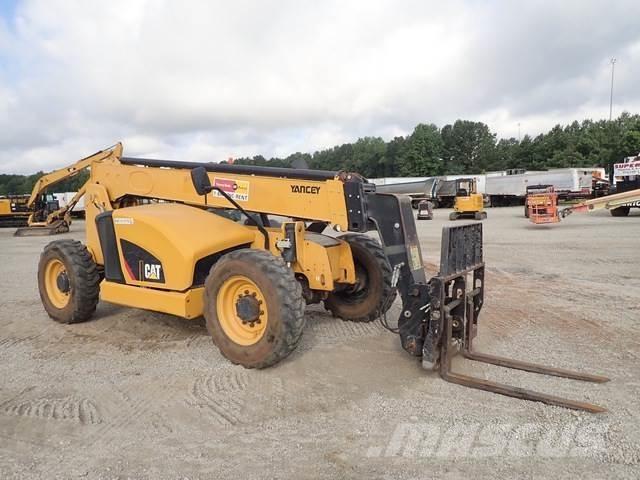 CAT TL642D Teleskoplastare