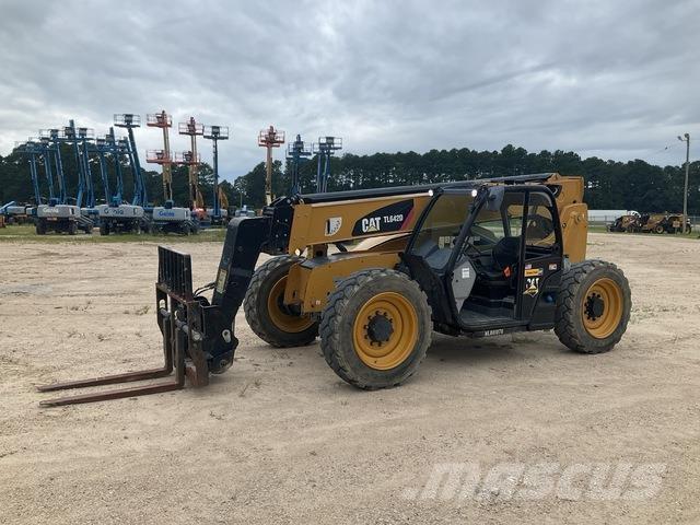 CAT TL642D Teleskoplastare