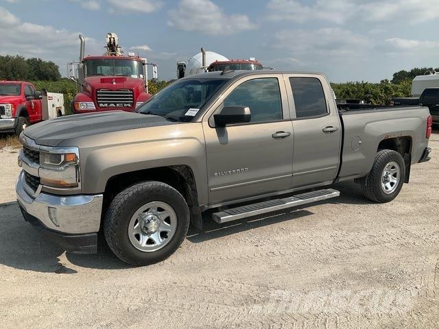 Chevrolet 1500 Flakbilar/Pickuper