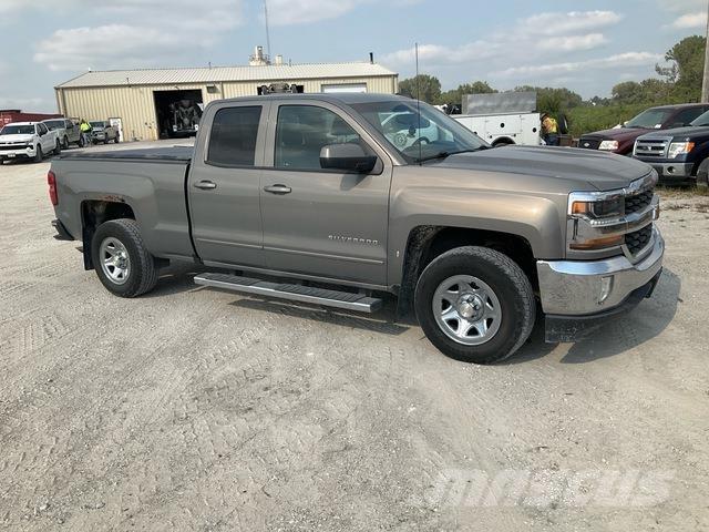 Chevrolet 1500 Flakbilar/Pickuper