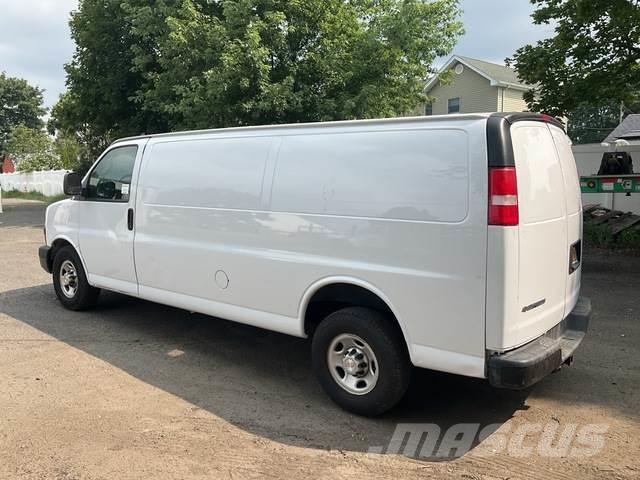 Chevrolet 3500 Lätta skåpbilar