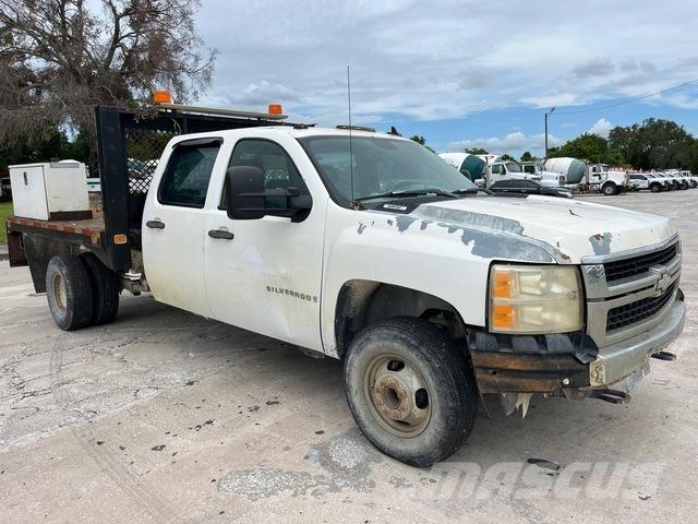 Chevrolet 3500 Flakbilar/Pickuper