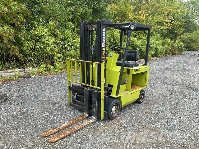 Clark ECS30 Elmotviktstruckar