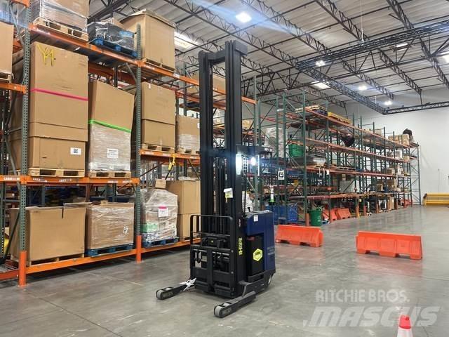 Clark NPX20 Elmotviktstruckar