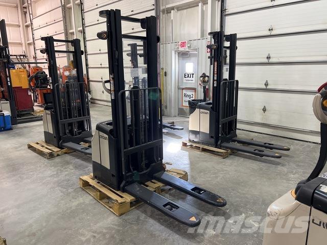 Crown ES 4000 Staplare