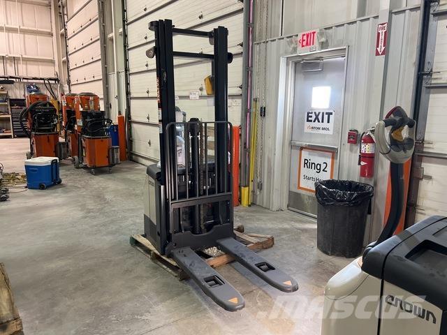 Crown ES 4000 Staplare