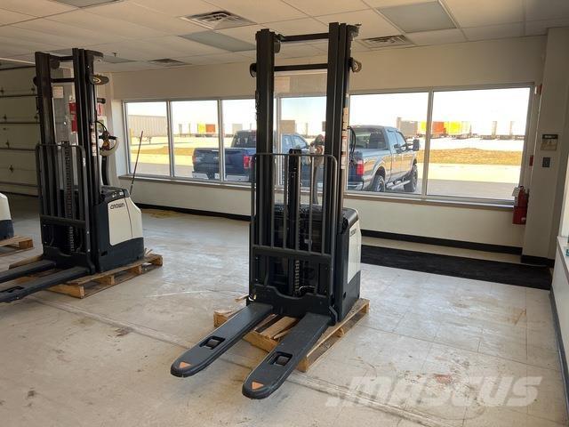 Crown ES 4000 Staplare