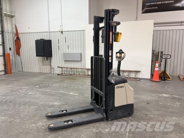 Crown ES 4000 Staplare