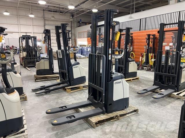 Crown ES 4000 Staplare