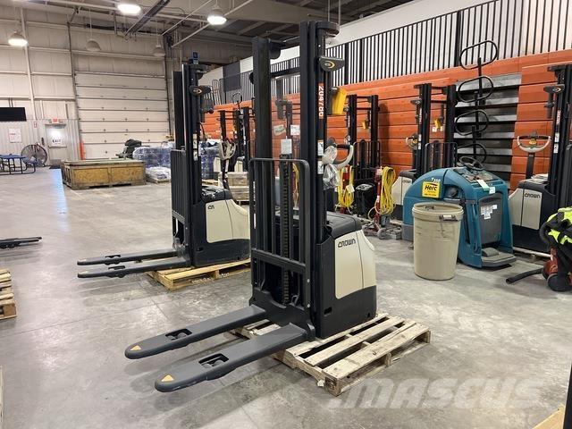 Crown ES 4000 Staplare