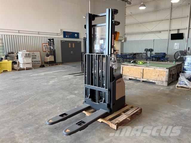 Crown ES 4000 Staplare