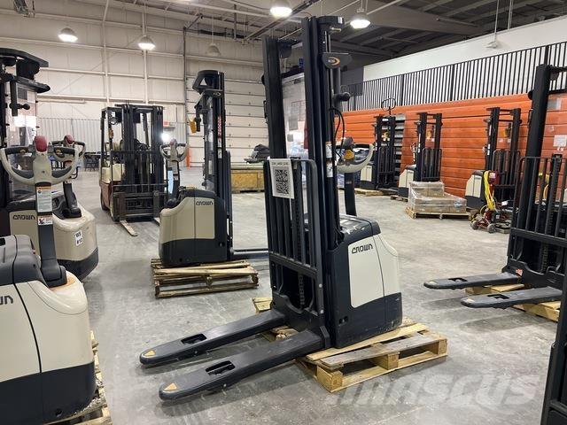 Crown ES 4000 Staplare