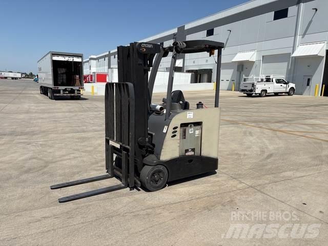 Crown RC5500 Elmotviktstruckar