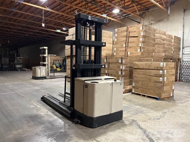 Crown SP Plocktruck, mediumlyftande