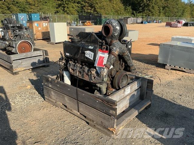 Cummins V903 Motorer