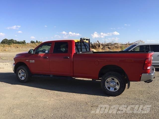 Dodge 2500 Flakbilar/Pickuper