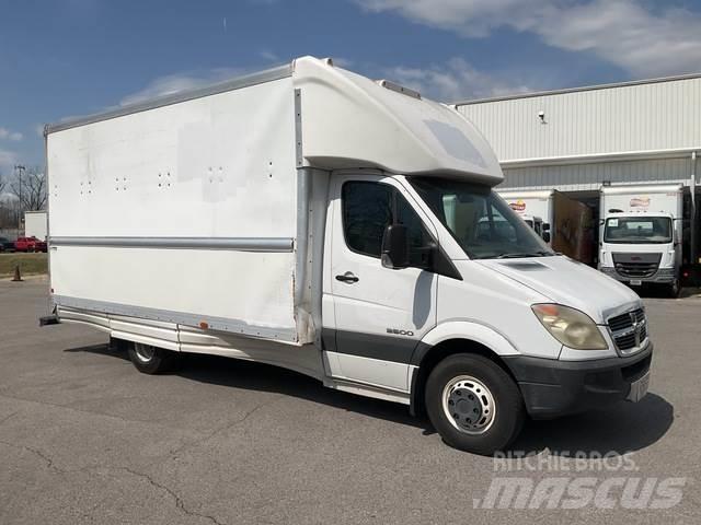 Dodge 3500 Skåpbilar