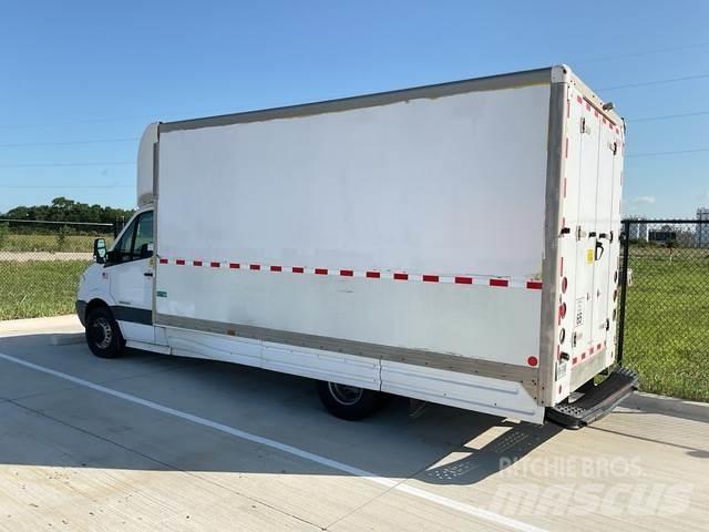 Dodge 3500 Skåpbilar