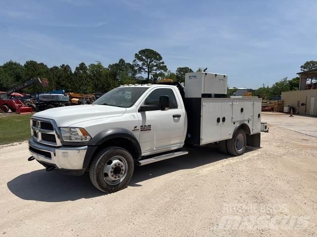 Dodge 5500 Plogbilar