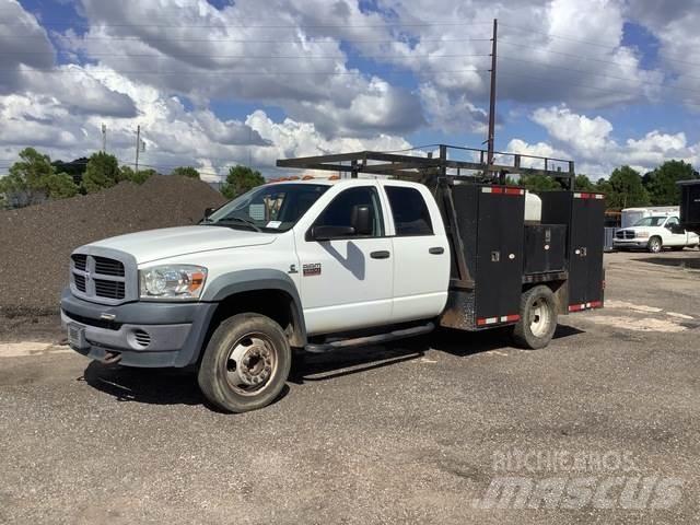 Dodge 5500 Flakbilar/Pickuper