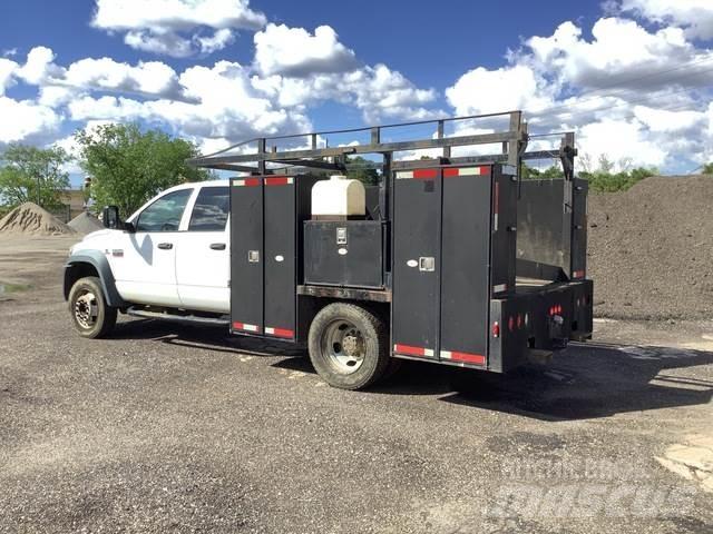 Dodge 5500 Flakbilar/Pickuper