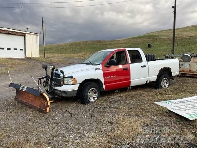 Dodge Ram 1500 Snöblad och plogar