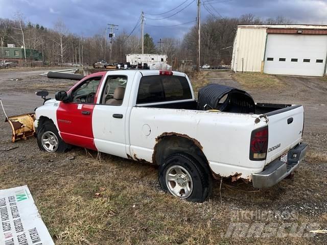 Dodge Ram 1500 Snöblad och plogar