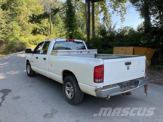 Dodge Ram 1500 Flakbilar/Pickuper