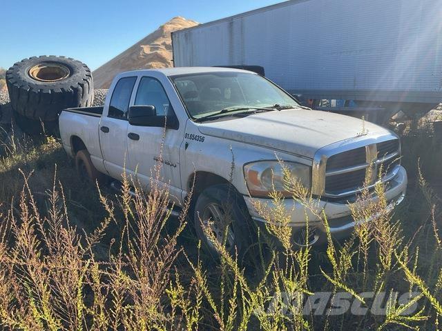 Dodge Ram 1500 Flakbilar/Pickuper