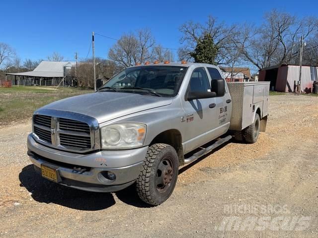 Dodge Ram 3500 Flakbilar/Pickuper
