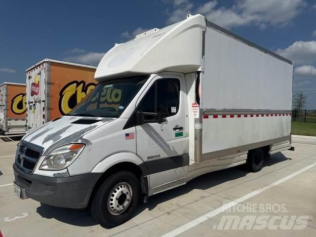 Dodge Sprinter Lätta lastbilar
