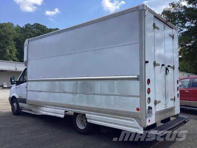 Dodge Sprinter Lätta skåpbilar