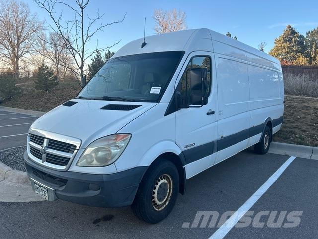 Dodge Sprinter Lätta skåpbilar