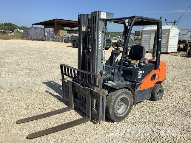 Doosan D30S-7 Övriga motviktstruckar